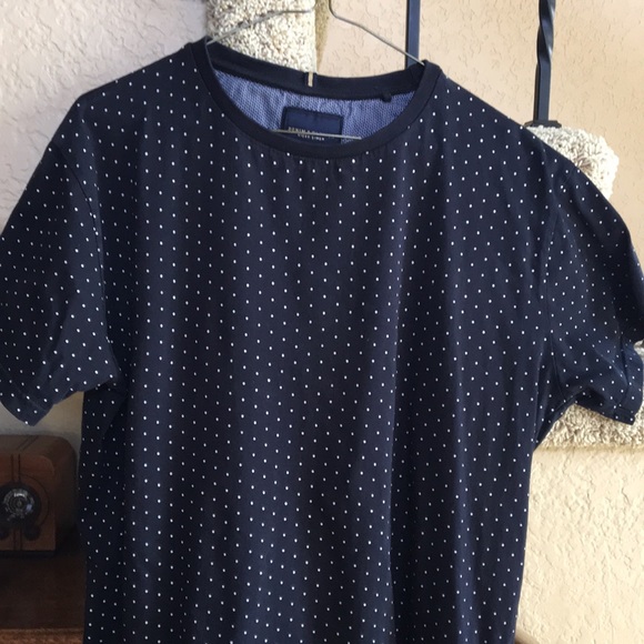 Two crew-neck knit shirts - Picture 2 of 8